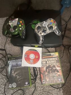 Original Xbox w controllers and games