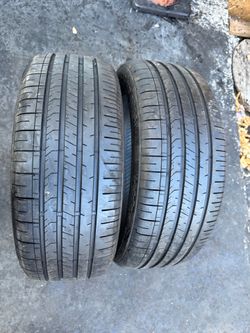Set of 2 nice tires 225/45/18 ( We install & balance)