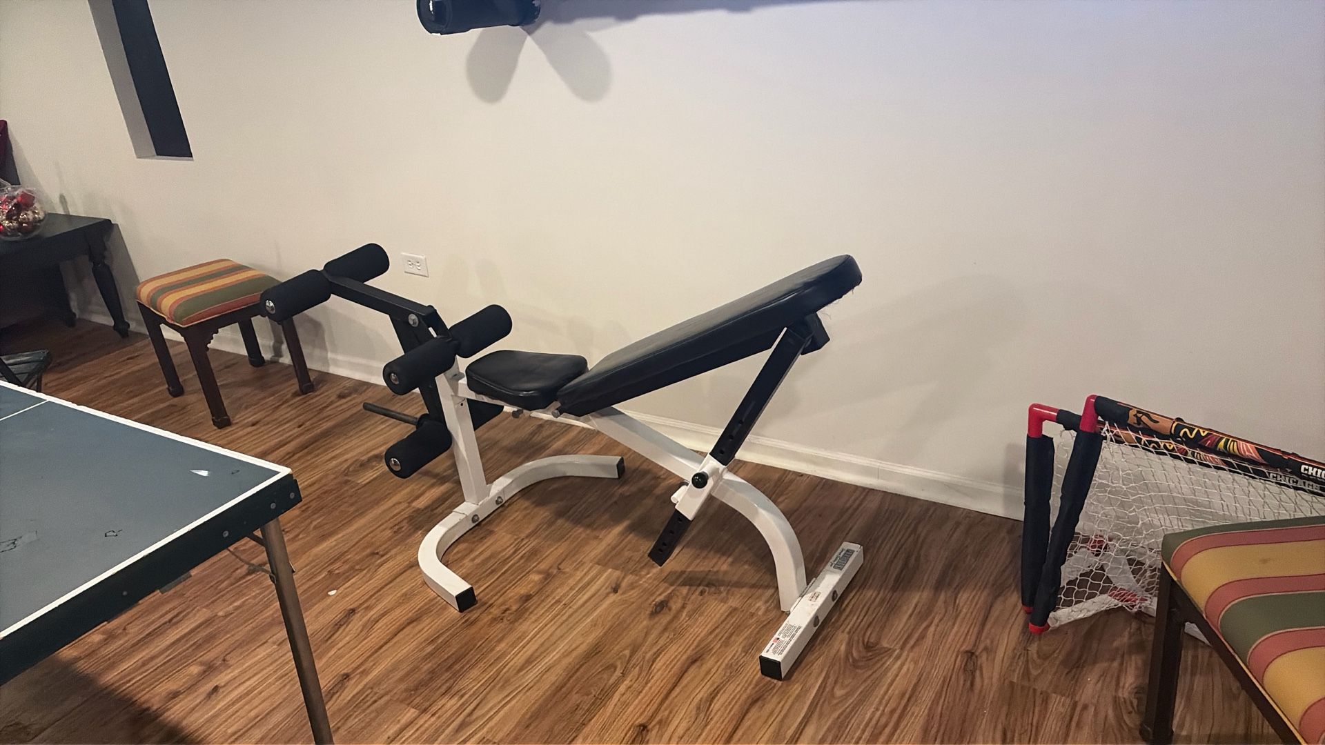 parabody adjustable bench 28 wide by 64 long