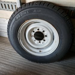 2007 E250 Ford Rim & Tire 225/75/16