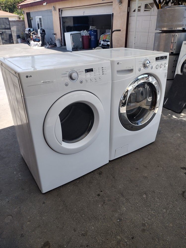 Washer And Gas Dryer 