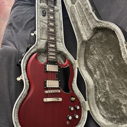 Epiphone Electric Guitar With Hard Case 