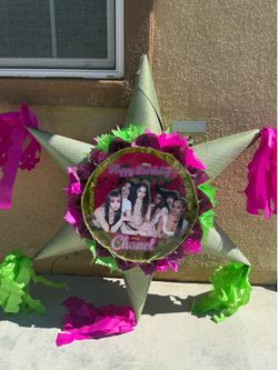 KATSEYE gnarly 3D star pinata