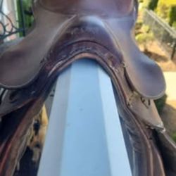 English Saddle