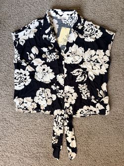 Black Rainn Floral Tie-Front Blouse - NWT - Size L