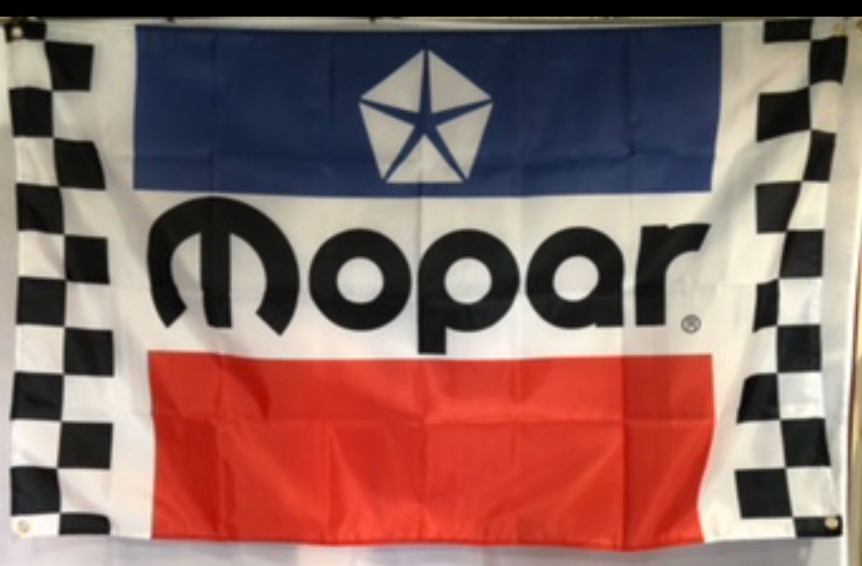 Mopar Wall Flag (3’x5’)