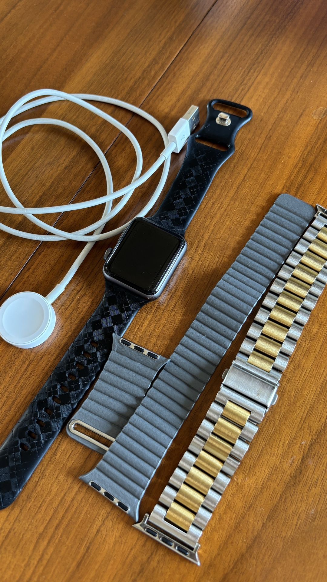 38mm Apple Watch 3- aluminum case, GPS, WR-50M