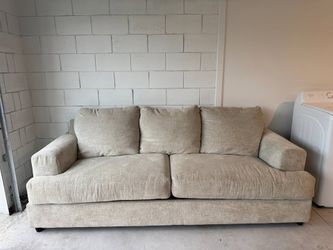 Ashley Soletren Queen Sleeper Sofa – Excellent Condition – $575