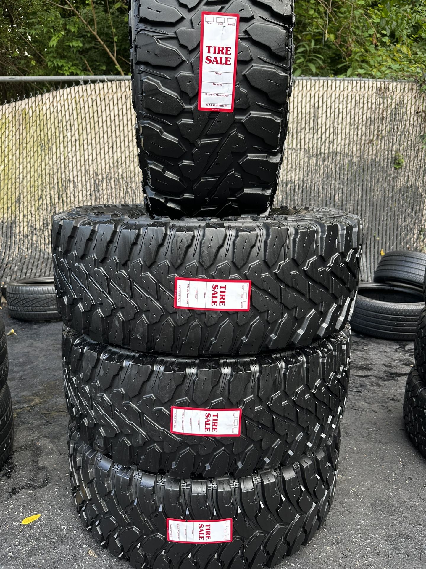 YAKOHAMA TIRES LT35*12.50/18