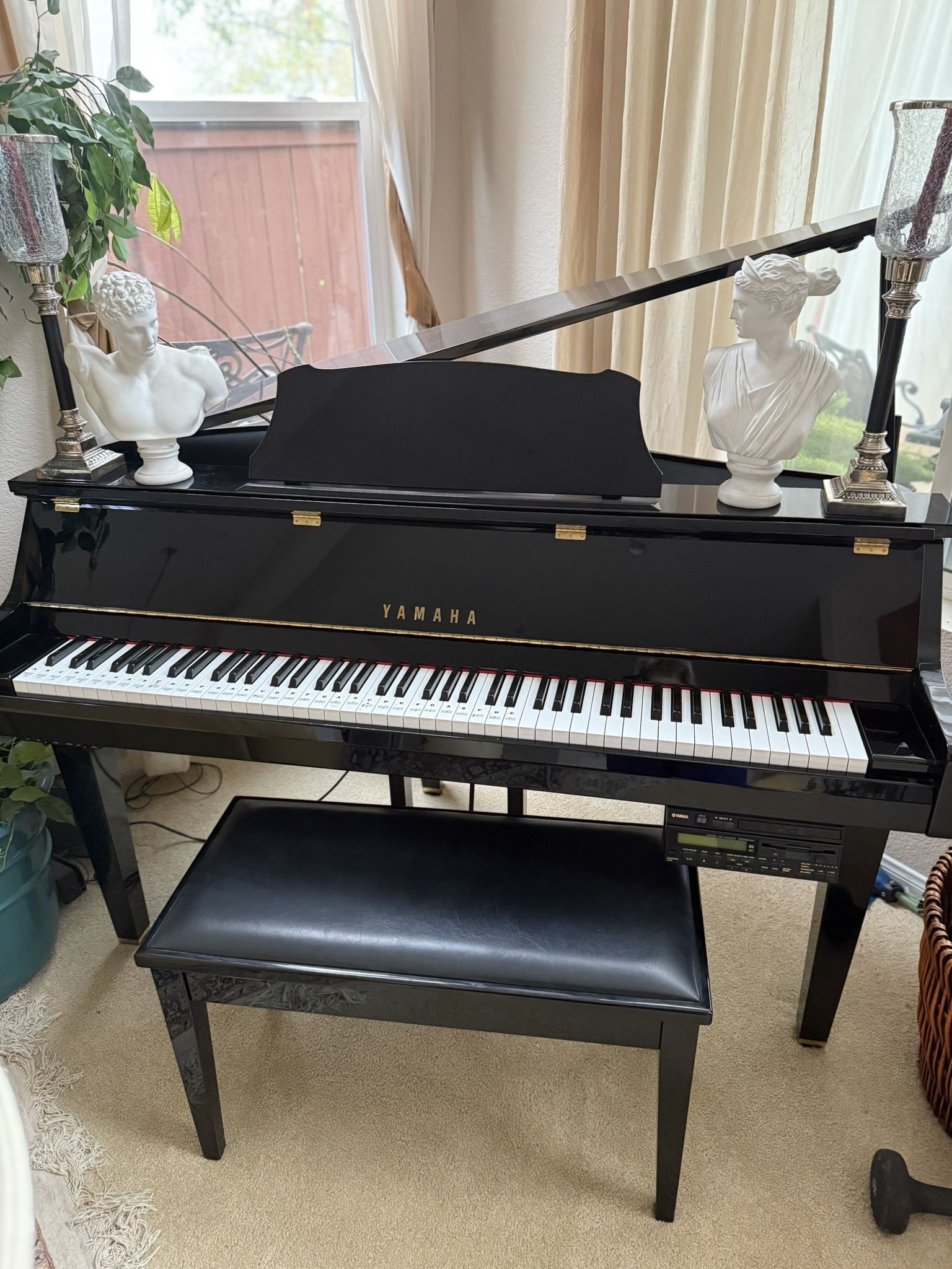 Yamaha Digital/Acoustic Piano