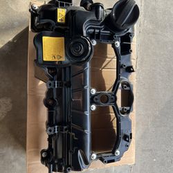 NEW BMW N20 4 Cylinder Turbo Valve Cover