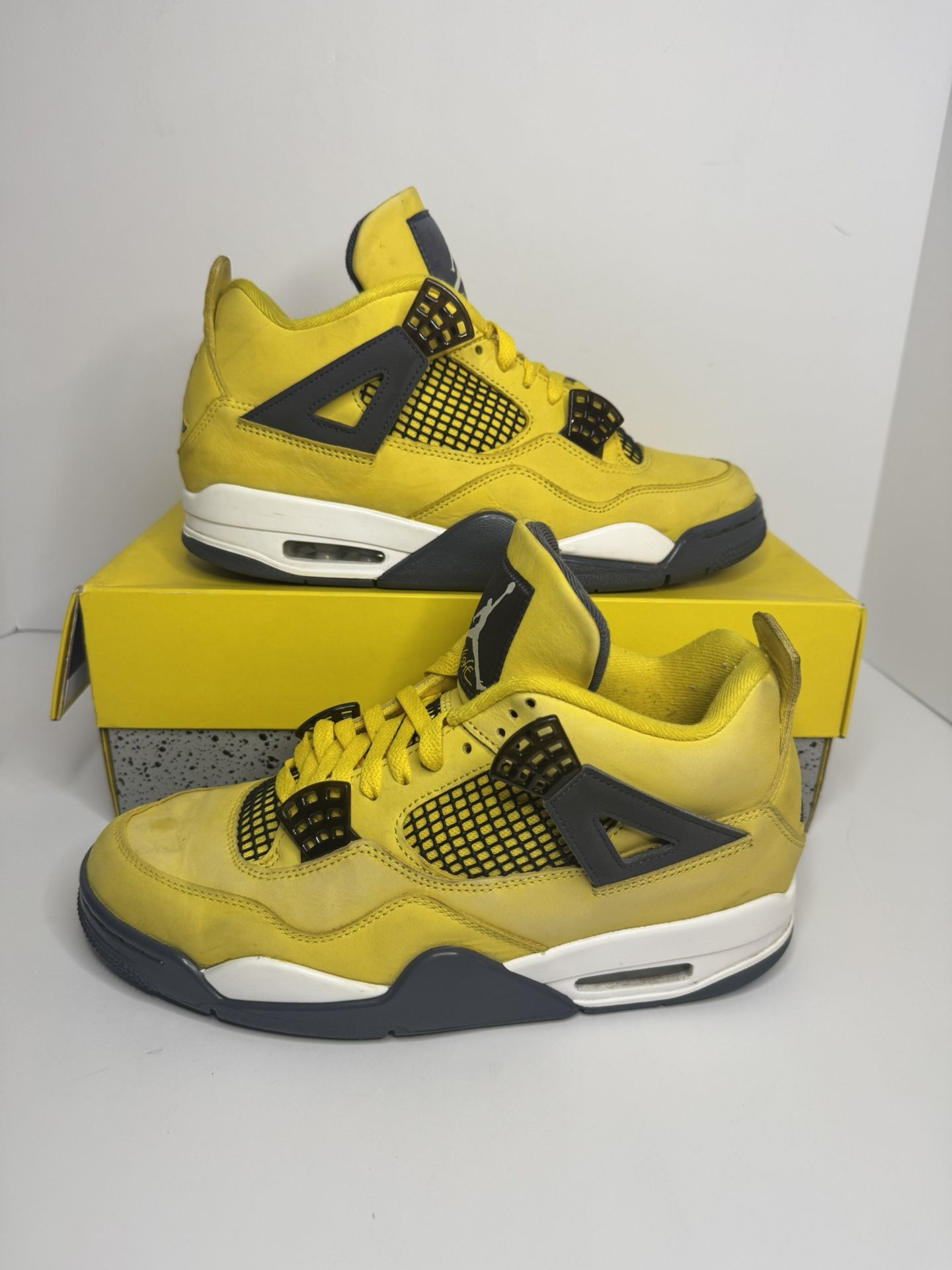 ⚡️ Jordan 4 “Lightning” 8.5M 👟