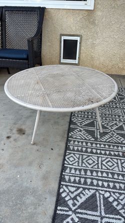 Metal table