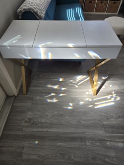 Makeup Table with Storage & Mirror