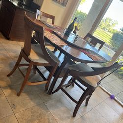 Dinning Table W Chairs