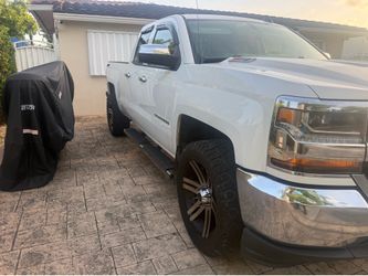 Chevrolet Silverado. 1500 (2018 )