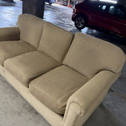 Sofa 