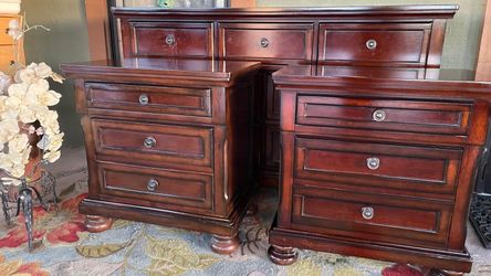 Got new condition Aslhey Porto furniture set