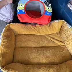 Cat And Dog Disney Bed Brand New 