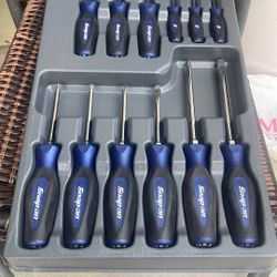 12 Pieces. Disc Screwdriver Set.    