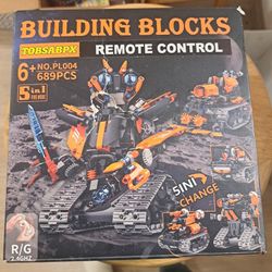 Building Blocks With Remote Control 