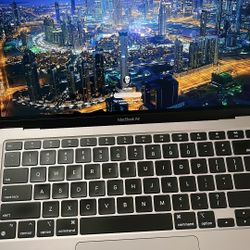 MacBook - Air.        (read description b4 messaging me)