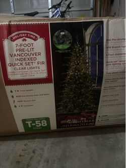 7 foot Vancouver Christmas Tree