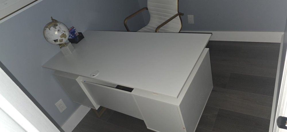 Office Chair and Desk