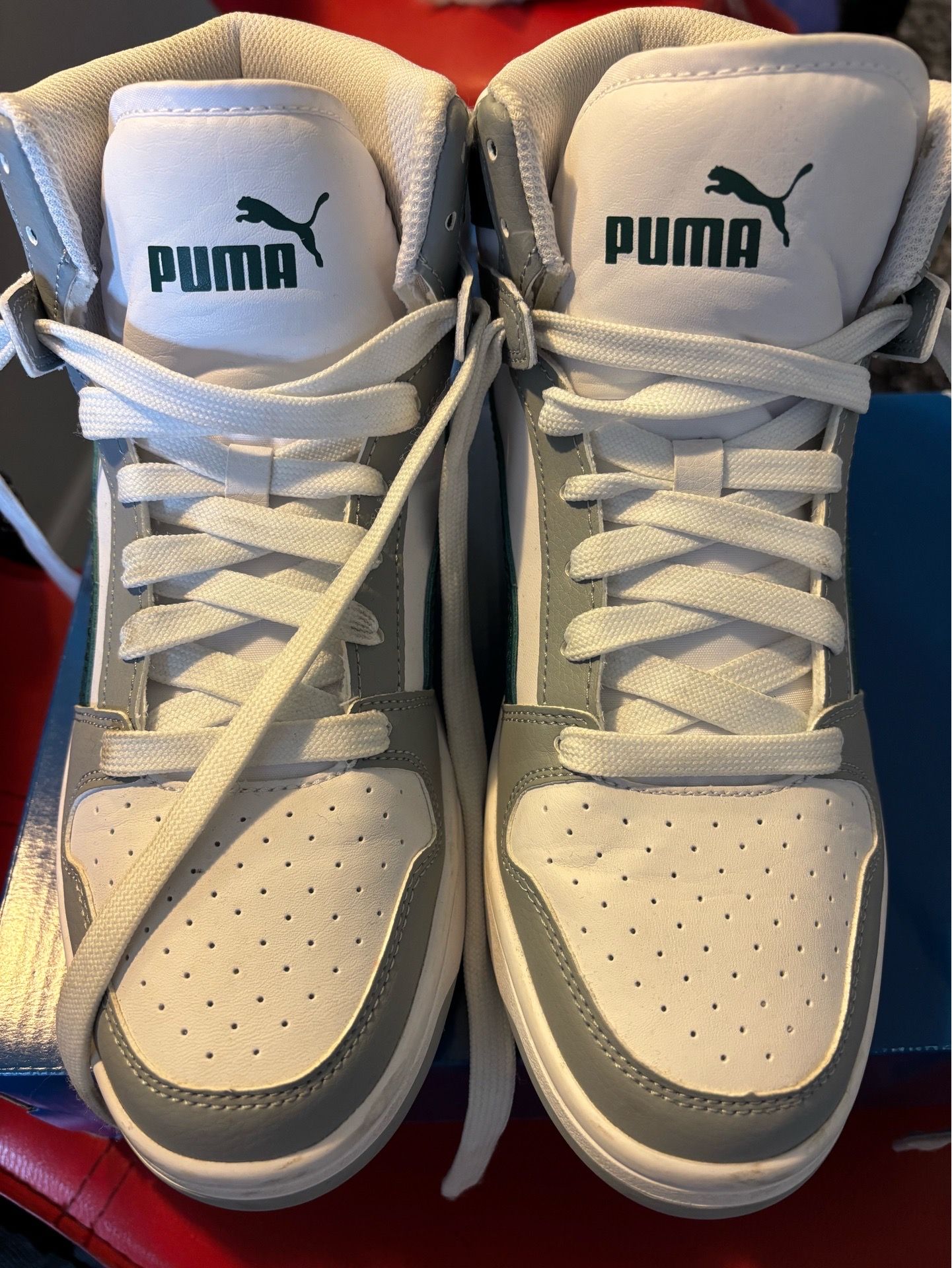 Boys size 7 Pumas $10