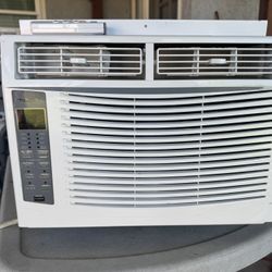 TOSCANA 5,000 BTU WINDOW A/C