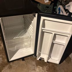 3FT Mini Fridge 