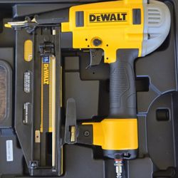 Dewalt Pneumatic 16-Gauge 2-1/2 in. Nailer
