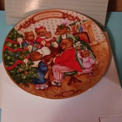 1989 AVON 22K Gold Rimmed CHRISTMAS Plate