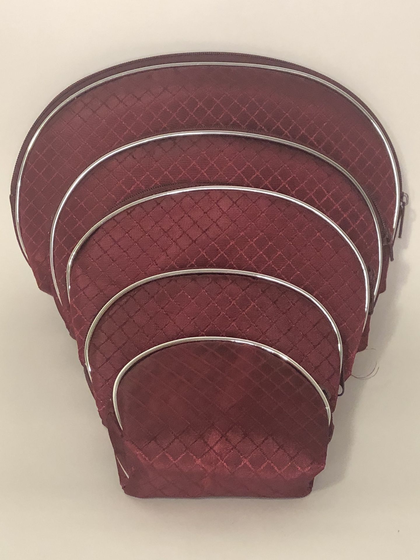 5 — PC Make Up Set  SALE  By Set