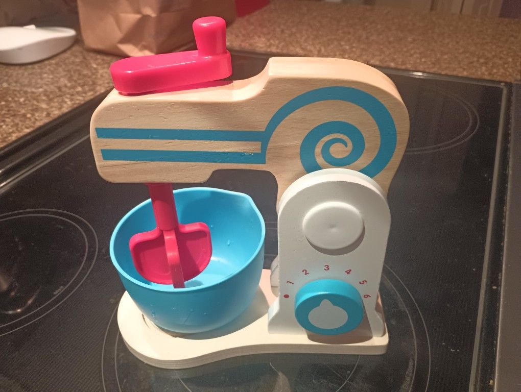 Melissa and Doug Mixer