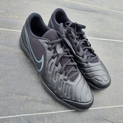 Nike Indoor Soccer Shoes 