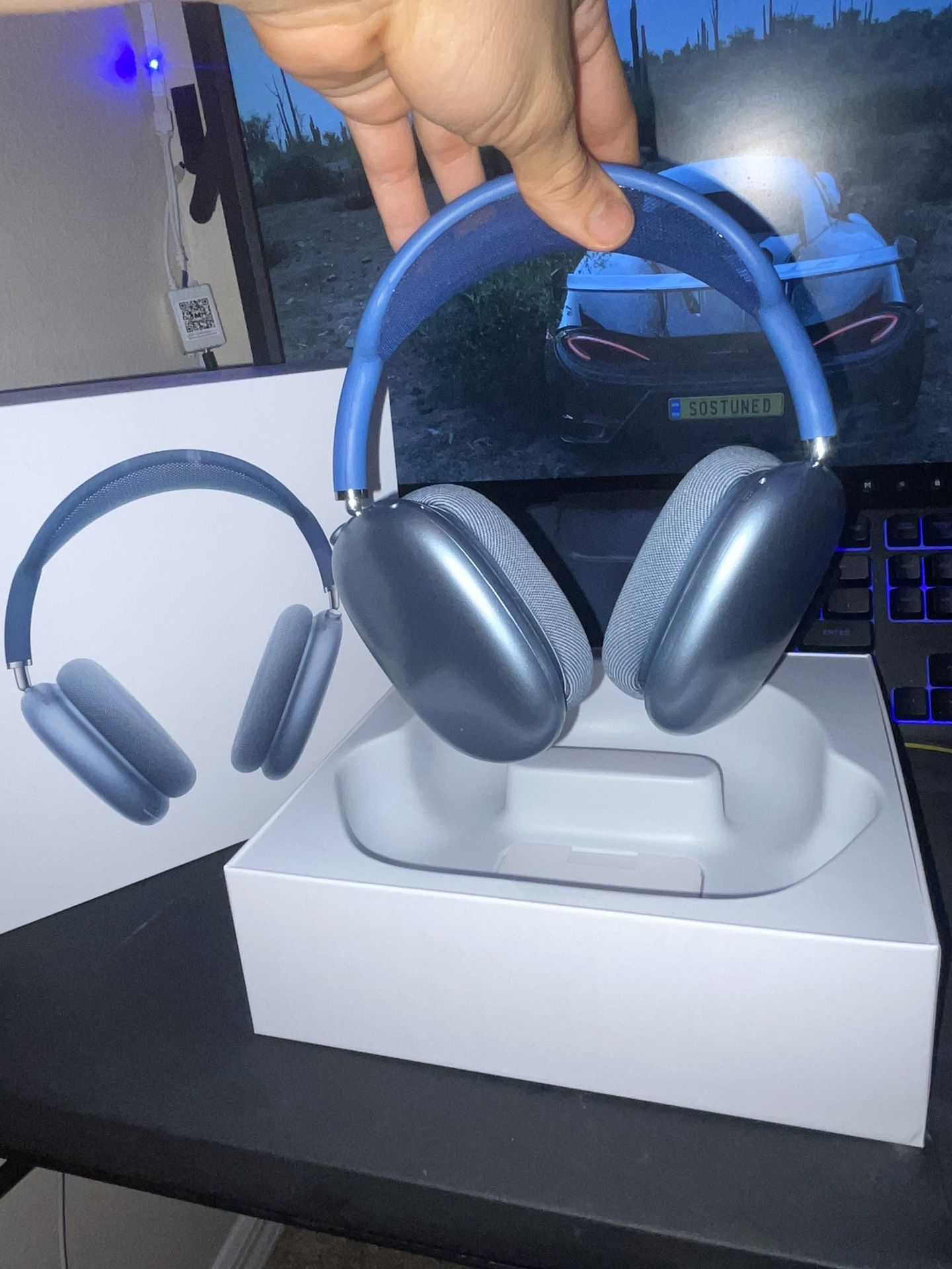 Taking Offers Sky Blue Apple Max Headphones