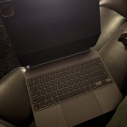 Ipad Pro M4 13inch Magic Keyboard (for Parts)