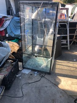 4ft tall terrarium w heating lamp+stand
