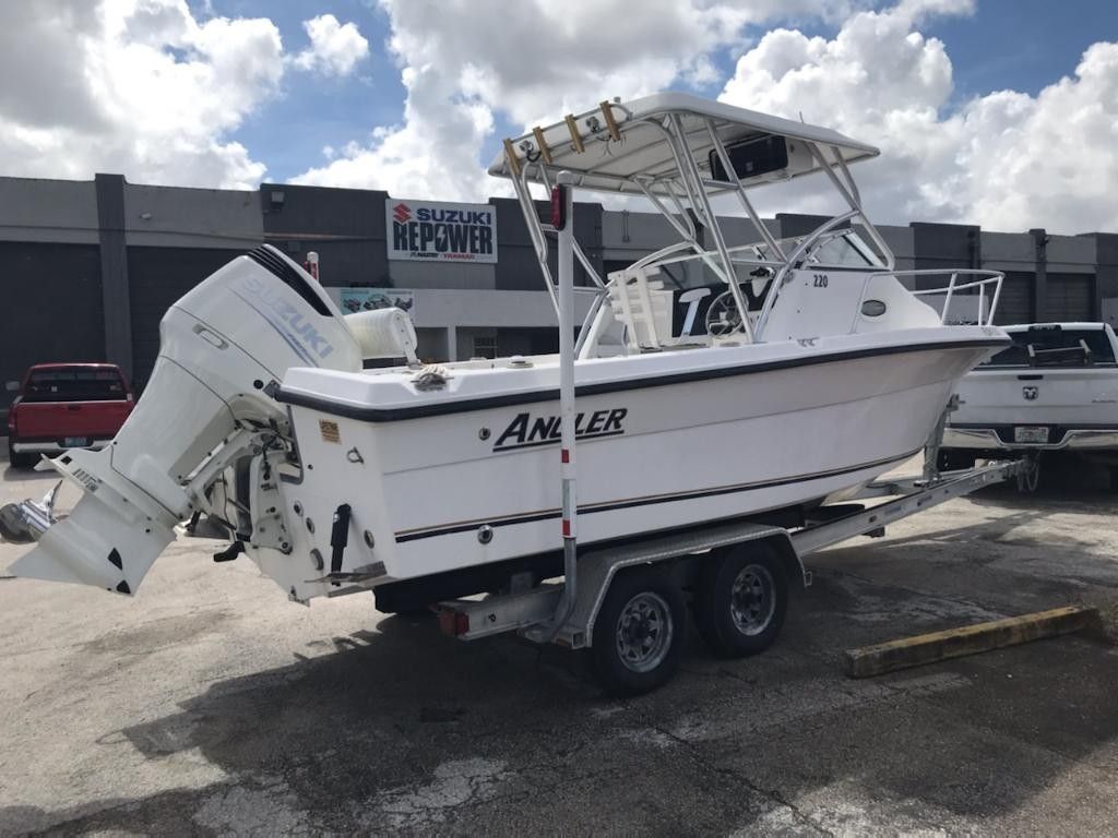 2020 Suzuki Engine Walk Around Angler