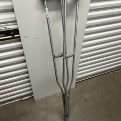 Adult Crutches