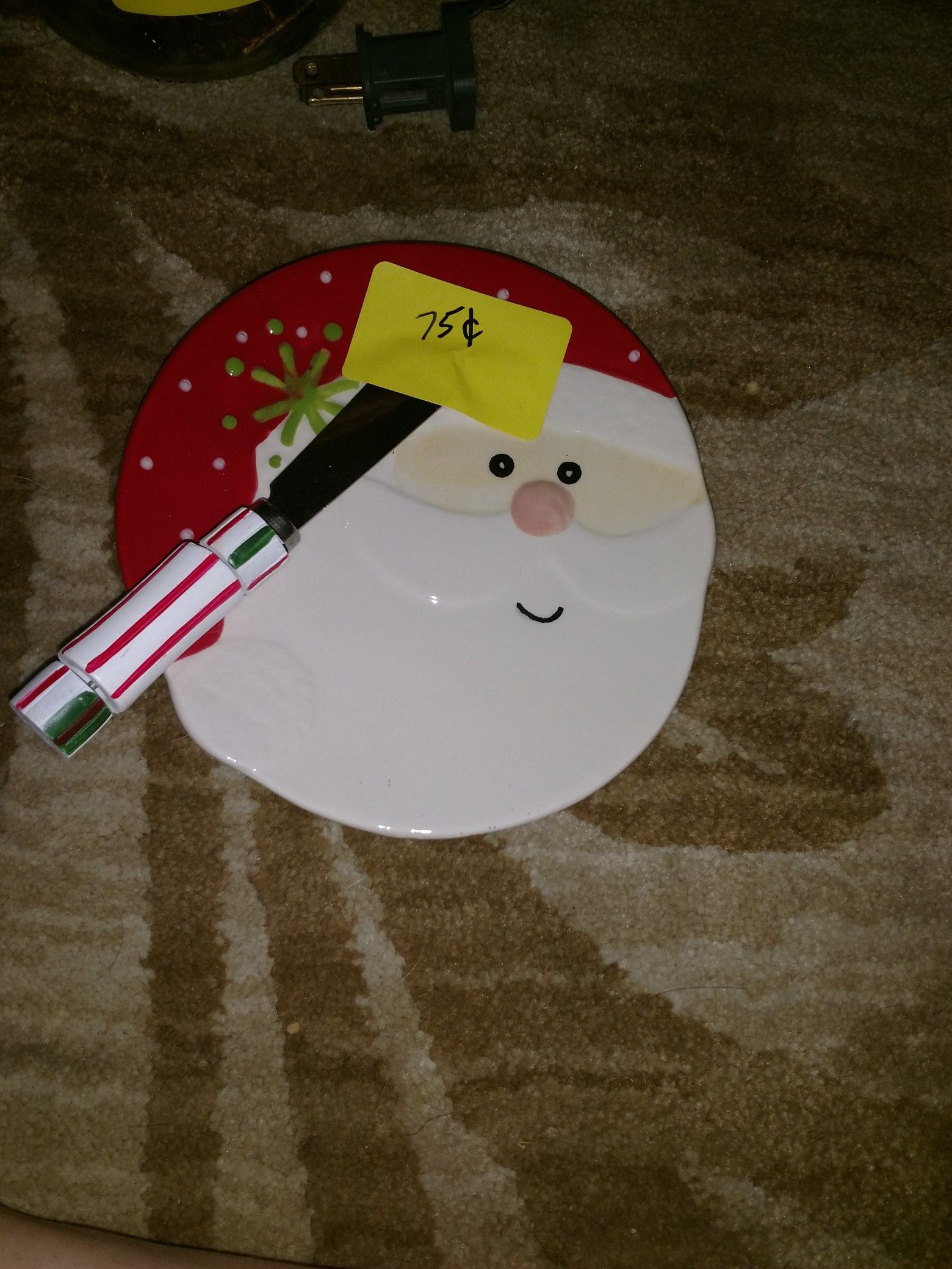 Free with purchase: Small Christmas plate and knife. Pending pickup.