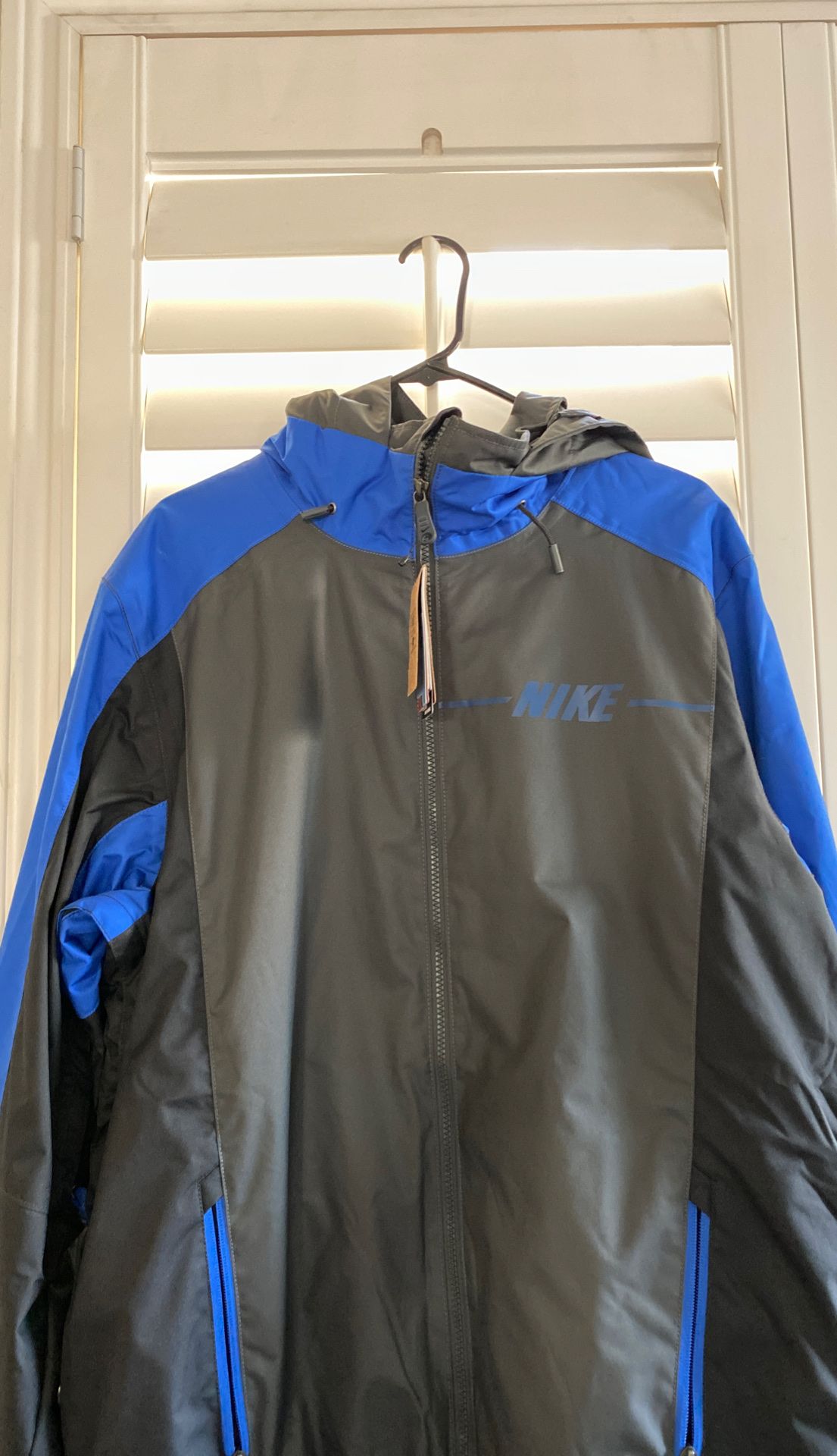 Men’s Nike 6.0 Snowboarding Jacket Large