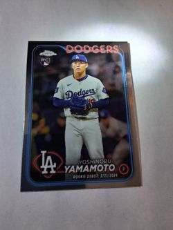 2024 Yoshinobu Yamamoto, Topps Chrome card refractor # USC108