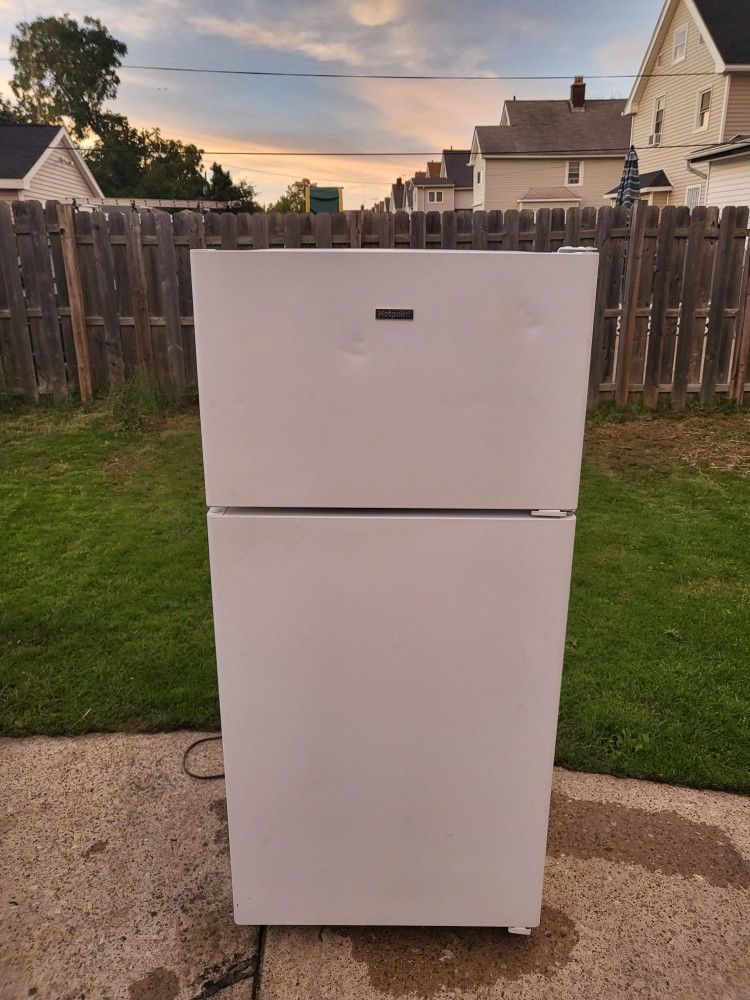 Hotpoint Refrigerator 