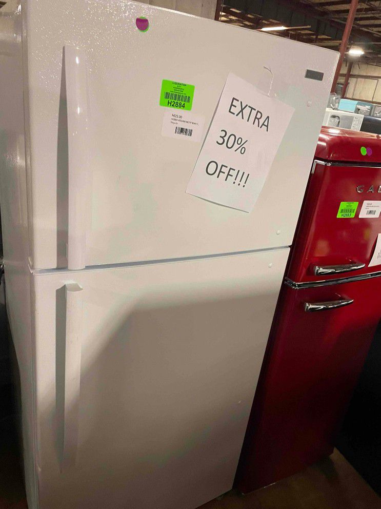 VISSANI MDTF18WH 18.0 cu. ft. Top Freezer Refrigerator