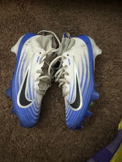 Youth football cleats 6y