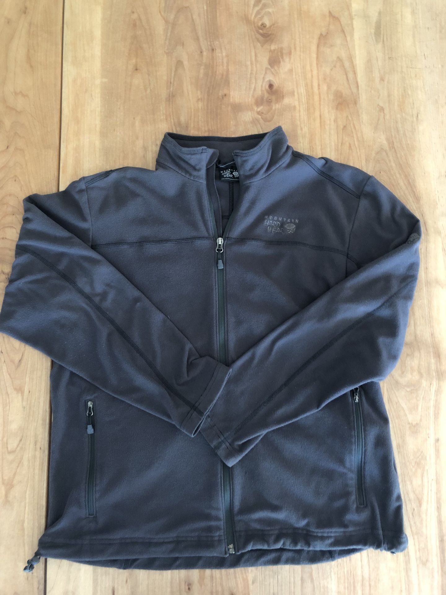 Mountain Hardware Full Zip Fleece Men’s Large Excellent Condition!