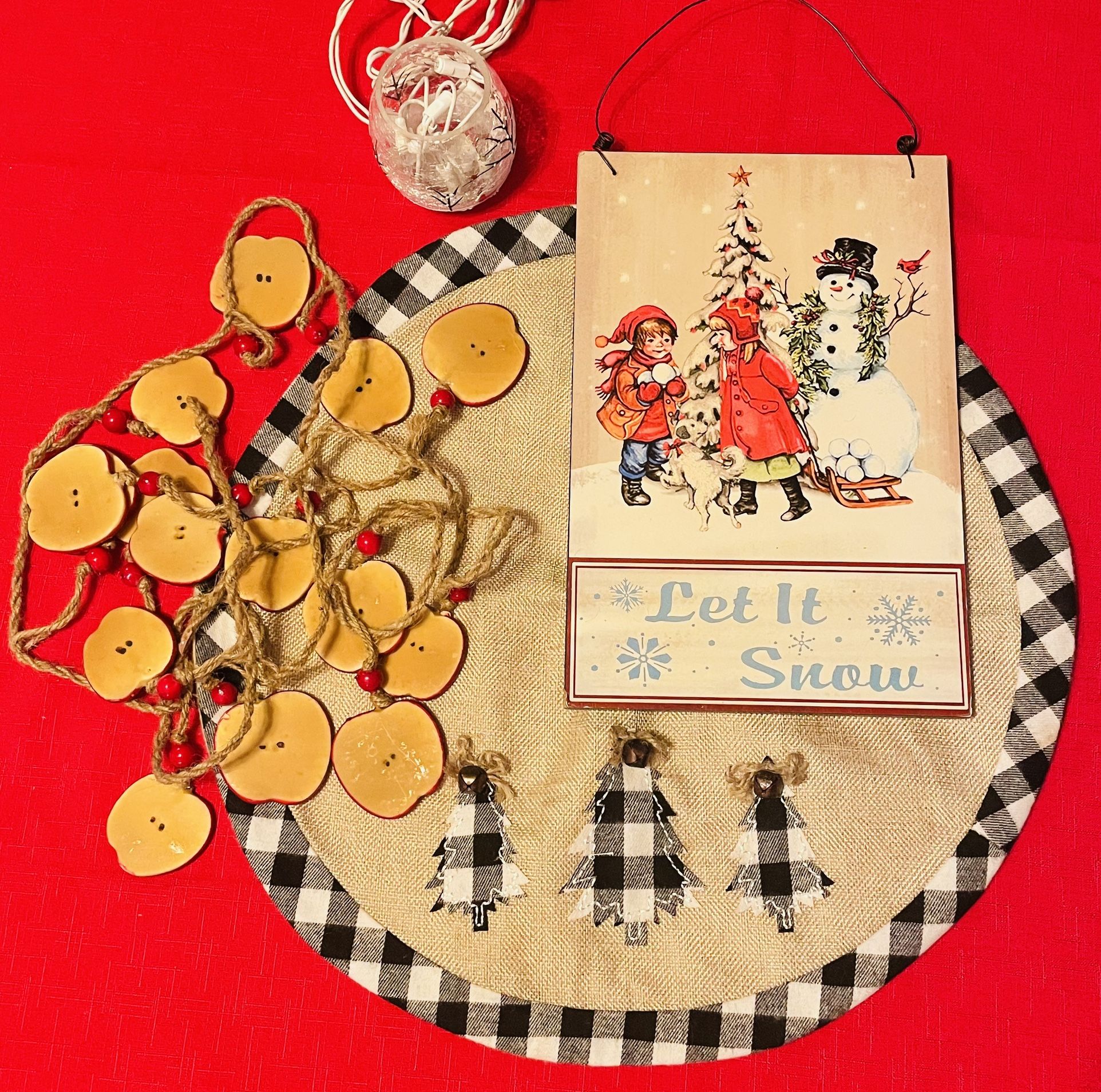 Vintage/Farm Theme Holiday Decor