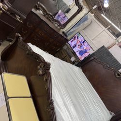 Queen Bedroom Set 